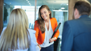 praca, rozmowa kwalifikacyjna, rozmowa o prace, cv, resume, curriculum vitae, rekryutacja, rekruter, jak napisać dobre cv, list motywacyjny, szukanie pracy, oferta pracy, człowiek szuka pracy, pisanie cv, doradztwo kaiery, coaching kariery